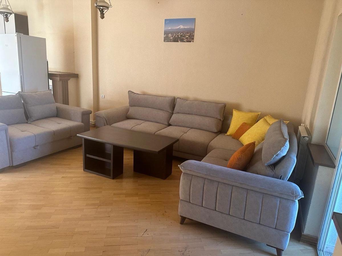 Tatev Apartments Yerevan Exterior photo