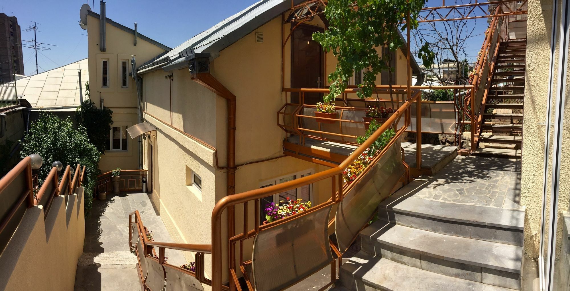 Tatev Apartments Yerevan Exterior photo